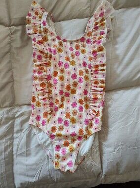Quince Girls Floral Ruffle One-Piece Swimsuit Size 7